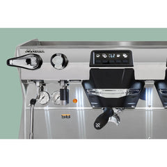 Rancilio Classe 5 Crono control panel showing CL2 cleaning status beside the pressure gauges.
