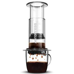 AeroPress Clear making coffee