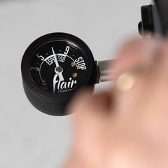 Flair 49 PRO Espresso Maker pressure gauge